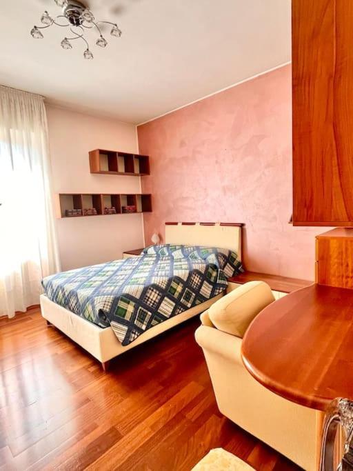 Da Antonella Apartment Bergamo Bagian luar foto